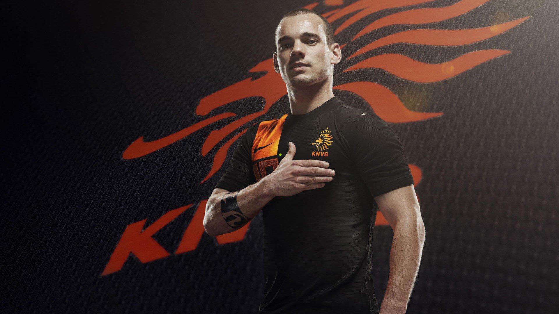 阿隆索坦言球队斗志昂扬，计划与维尼修斯展开私下对话